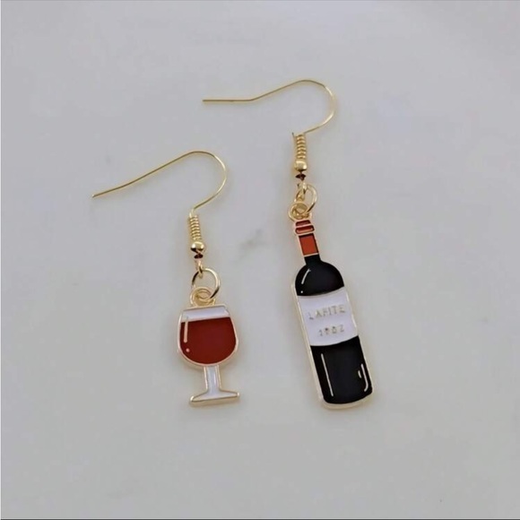 Wine Earrings - Picture 4 of 5
